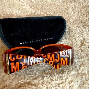 MARC JACOBS sunglasses with case. Good condition and great fit.